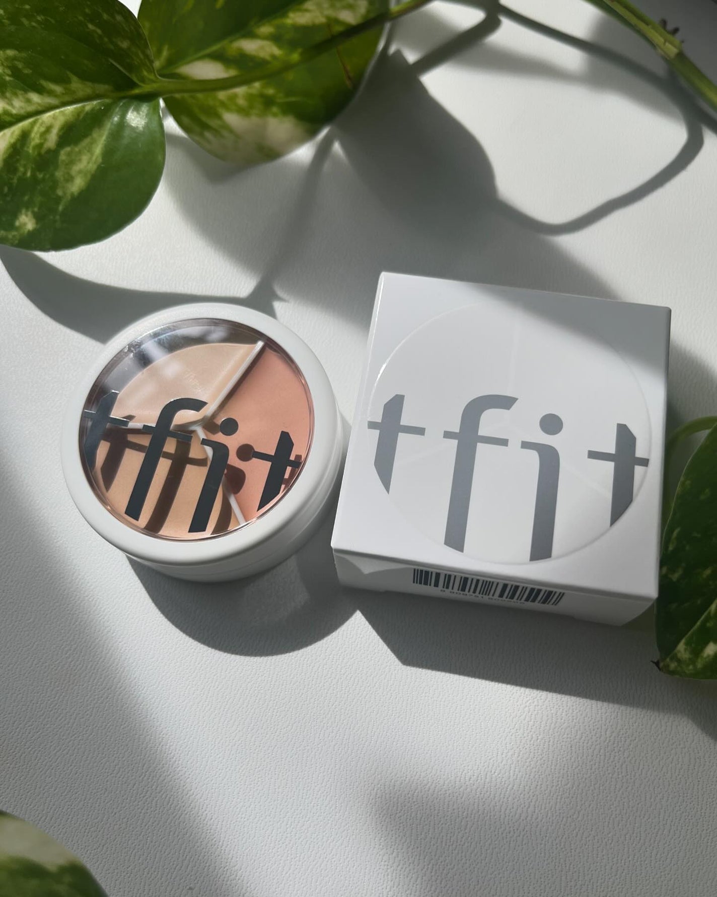 シャンティ on LIPS 「#PR\肌悩みをカバーして陶器肌へ/\とろけるコンシーラー/\..」(5枚目)