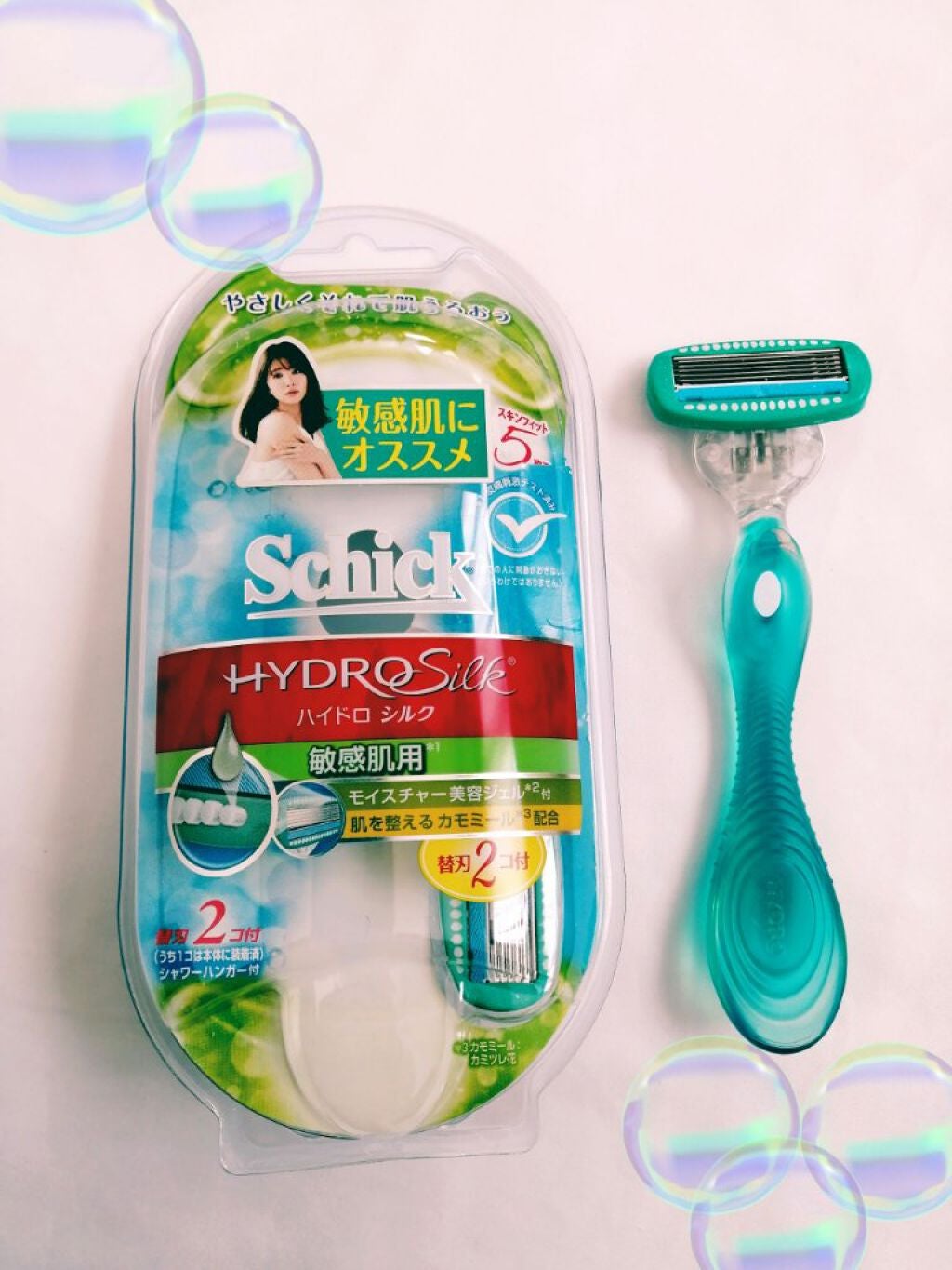ハイドロシルク 敏感肌用 ホルダー (刃付き+替刃1コ)/ハイドロシルク/シェーバーを使ったクチコミ(1枚目)