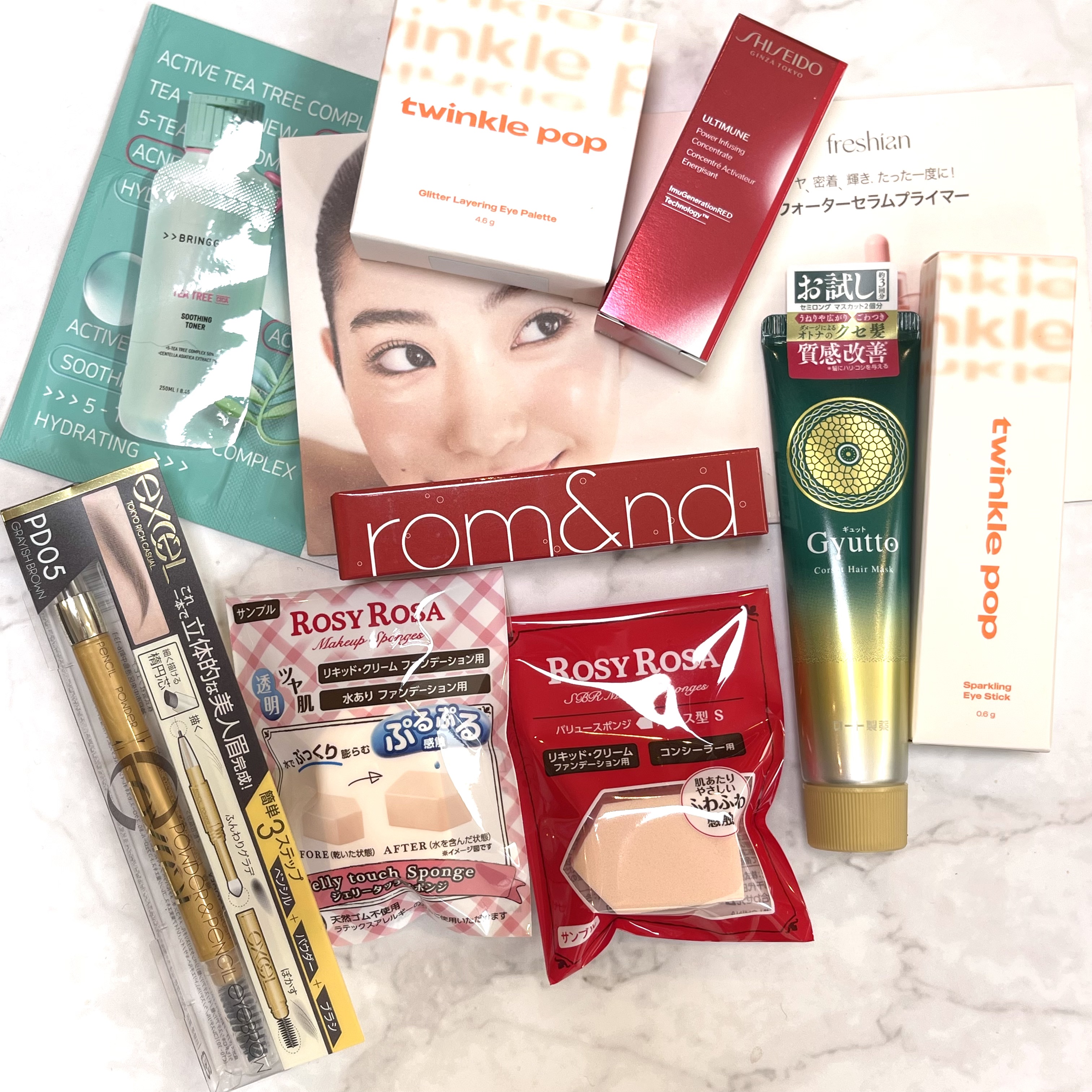 スパークリングアイスティック 01 FINE WHITE/TWINKLE POP/ペンシルアイライナーを使ったクチコミ（2枚目）