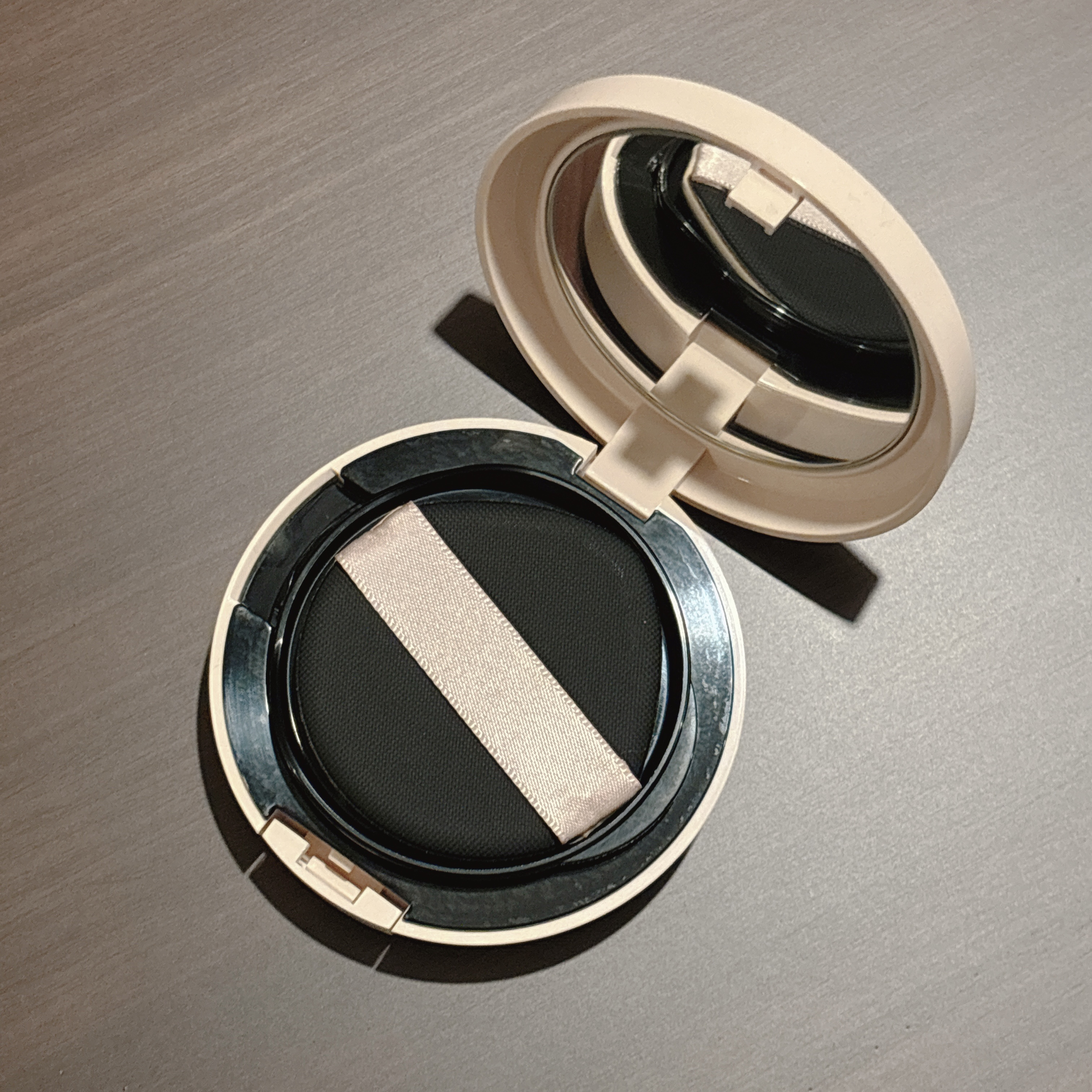 クッションファンデーション/CEZANNE/クッションファンデーションを使ったクチコミ（3枚目）