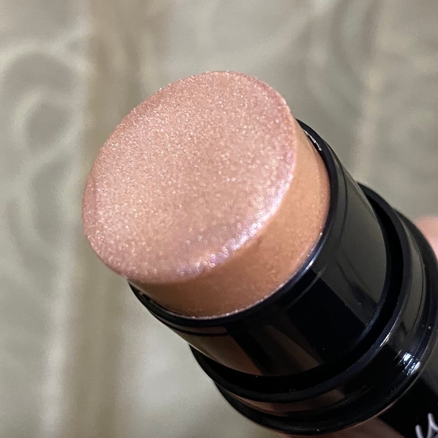 UR GLAM FACE GLOSS STICK/U R GLAM/ジェル・クリームチークを使ったクチコミ(4枚目)
