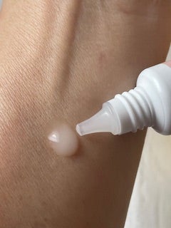 8x4 アロマスイッチ 涼感ネックジェル パリスブーケの香り/8x4/デオドラント・制汗剤を使ったクチコミ(2枚目)