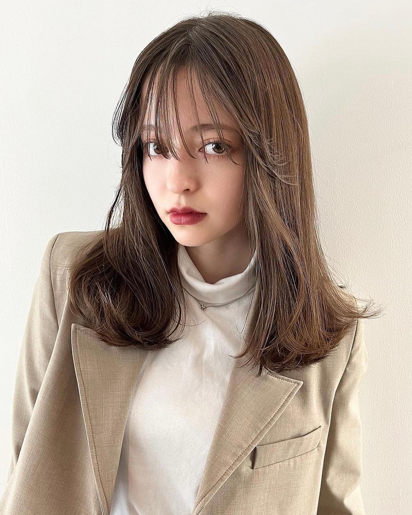 HARUNA on LIPS 「.秋らしいマロンなカラーに🌟.レイヤーに飽きたら、毛先にボリュ..」(1枚目)