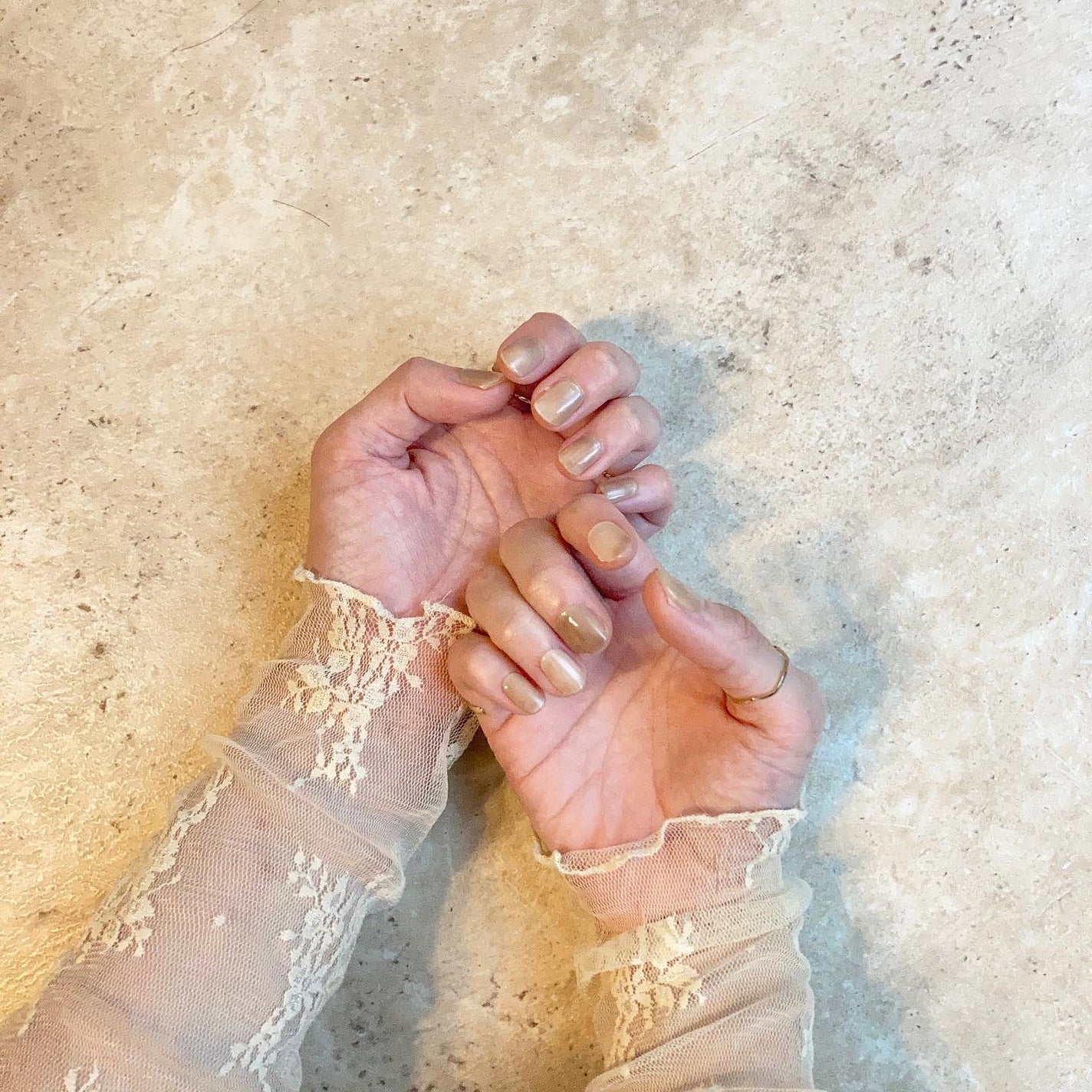 エリー on LIPS 「𓅰𓅰𓅰𓂃𓂃𓂃ジェルネイル素材を60%硬化させた貼る「セミジ..」(4枚目)