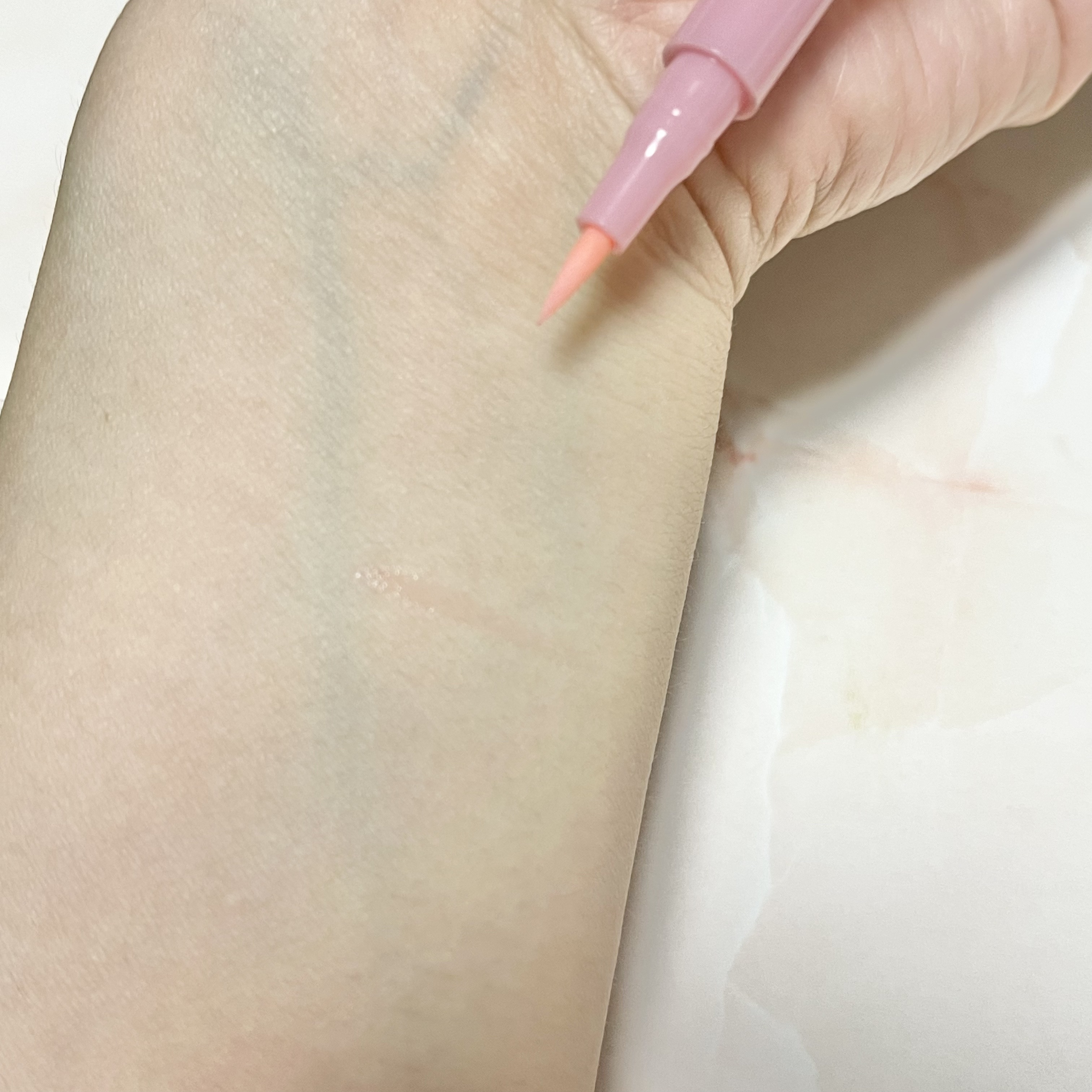 MFL リキッドアイライナー レッド/DAISO/リキッドアイライナーを使ったクチコミ（2枚目）