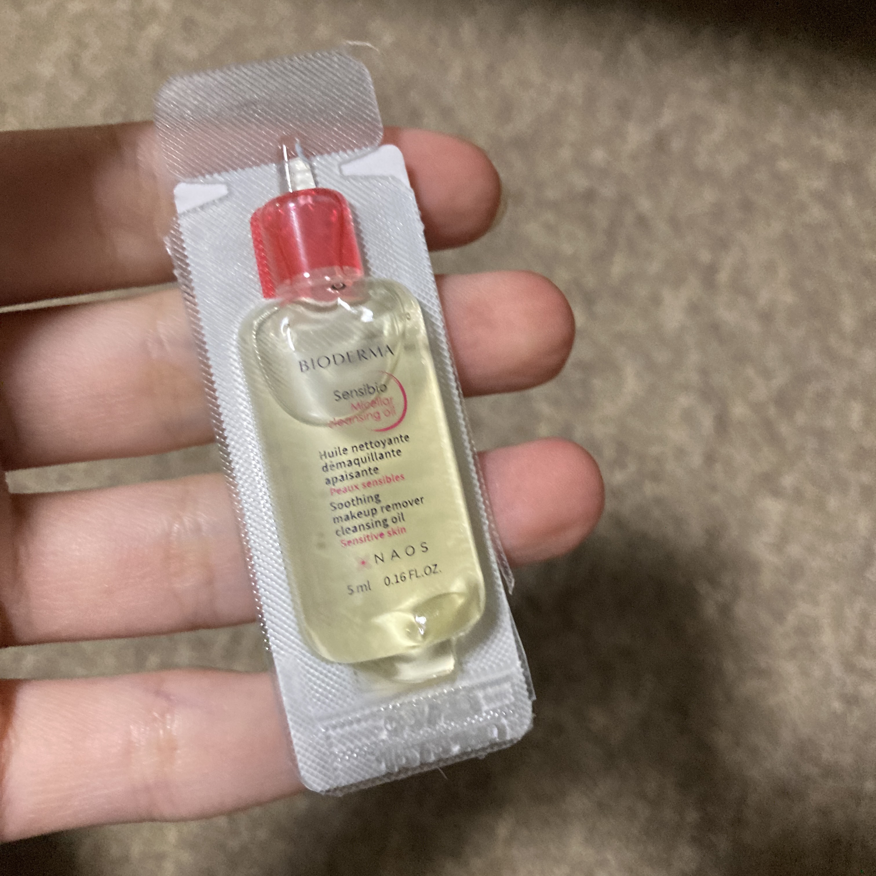 ◼️ビオデルマ　サンシビオ ミセラー クレンジングオイル¥2,970

ビオデルマのウォータークレンジングを使ってましたがこちらも🙆

顎の角質とか気になるときに使いたい🎶

 #秋の自分磨きレシピ 