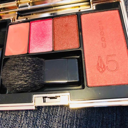 2018 15th アニバーサリー カラー コンパクト/SUQQU/アイシャドウパレットを使ったクチコミ(1枚目)