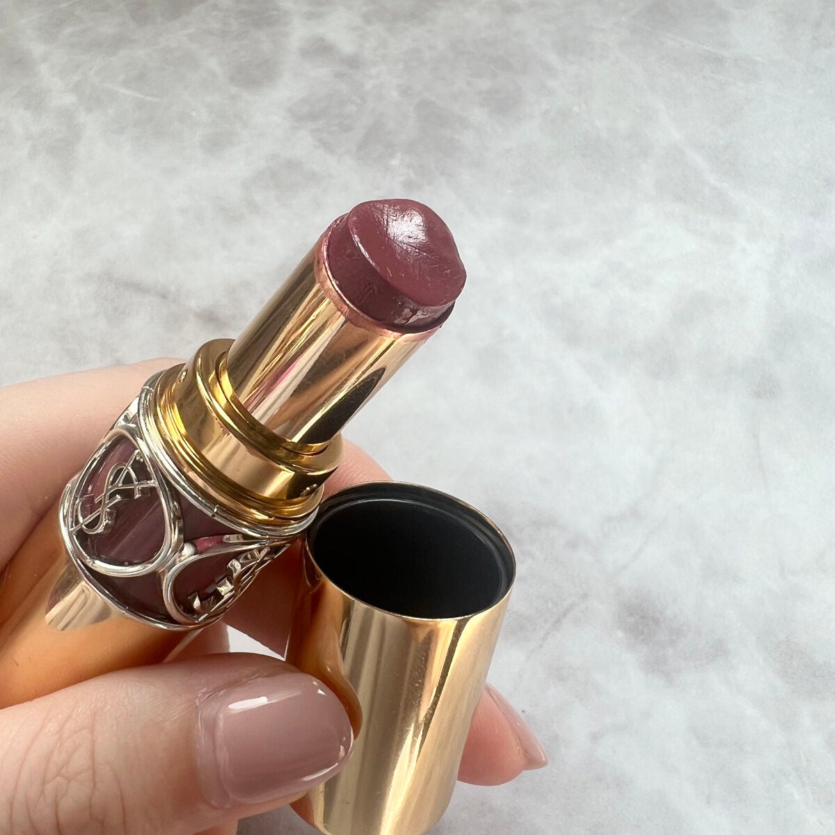 ルージュ ヴォリュプテ シャイン/YVES SAINT LAURENT BEAUTE/口紅を使ったクチコミ(3枚目)