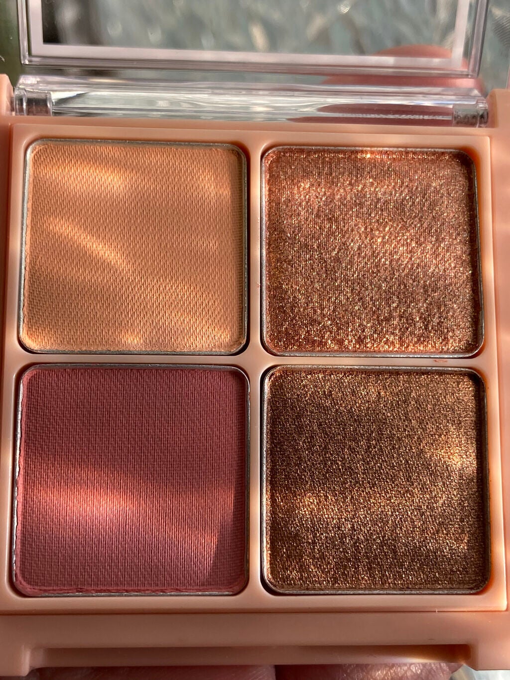 フォーリング イン アイシャドウ パレット/Peach C/アイシャドウパレットを使ったクチコミ(3枚目)