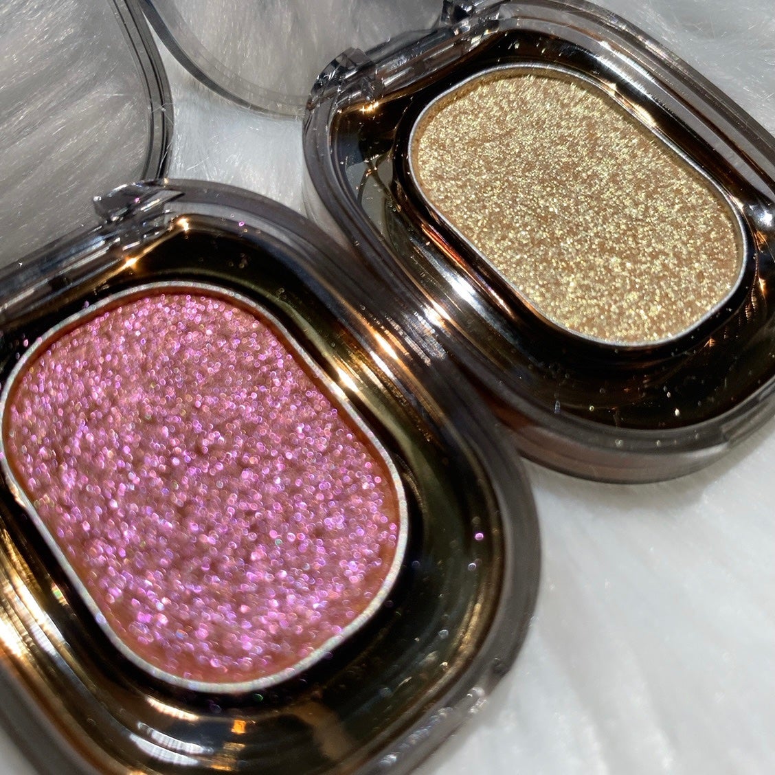 ASTRAL LIGHT EYESHADOW/Ameli/単色アイシャドウを使ったクチコミ(2枚目)