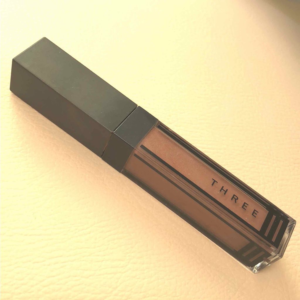 ウイスパーグロスフォーアイ/THREE/リキッドアイシャドウを使ったクチコミ(1枚目)