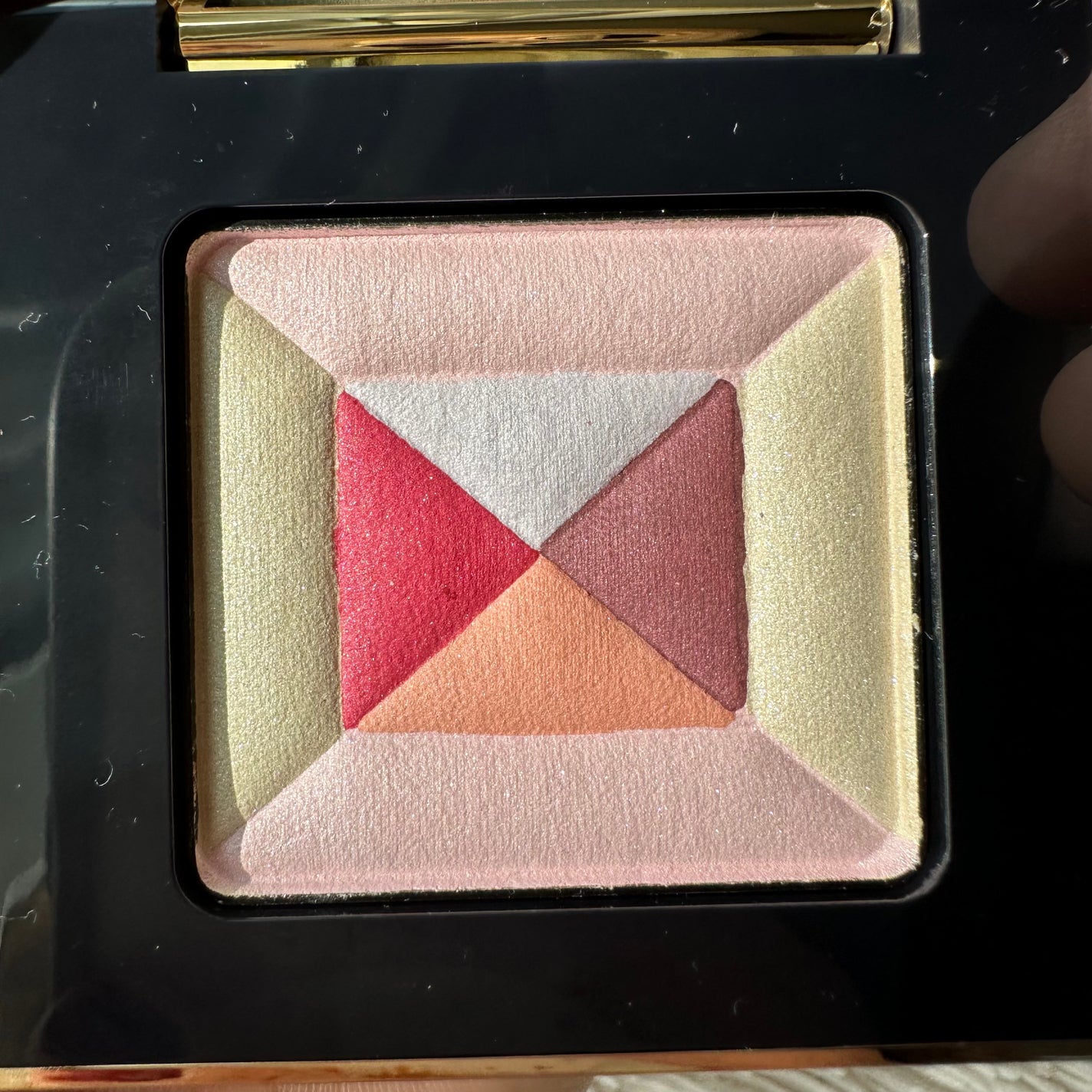 コンスピキュアス ネイルカラー /Amplitude/マニキュアを使ったクチコミ(4枚目)