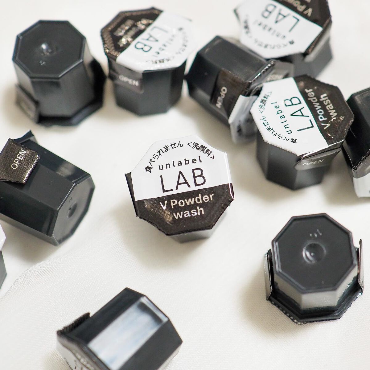 ラボ　V酵素洗顔パウダー ブラック/unlabel/洗顔パウダーを使ったクチコミ（2枚目）