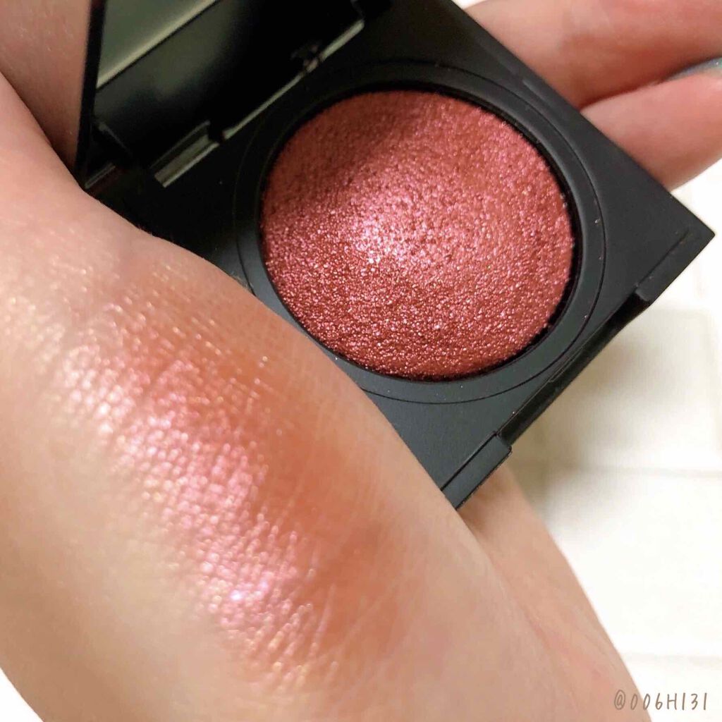 プリズム エアー シャドウ/CLIO/単色アイシャドウを使ったクチコミ（2枚目）