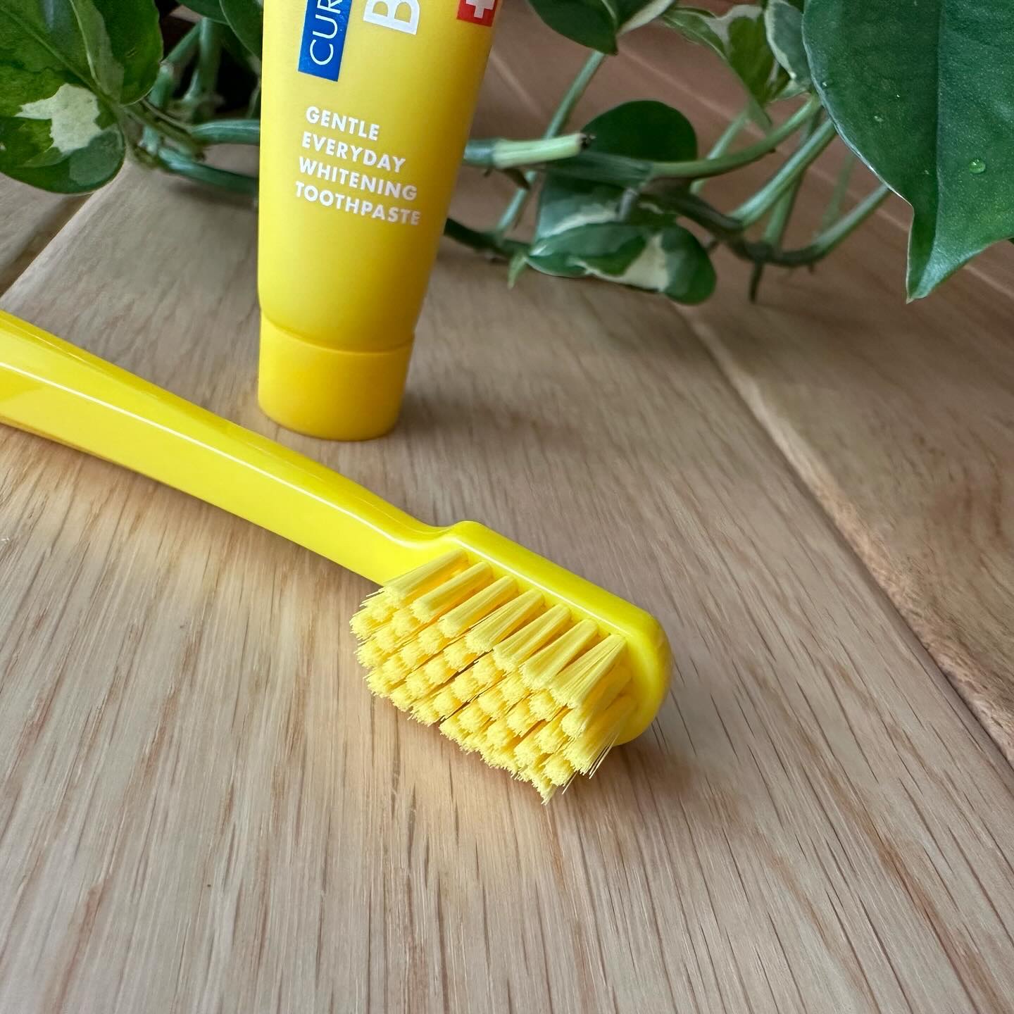 クラプロックスビーユー 歯ブラシ＋歯みがきパック　ピーチ＋アプリコット/CURAPROX/歯磨き粉を使ったクチコミ（3枚目）