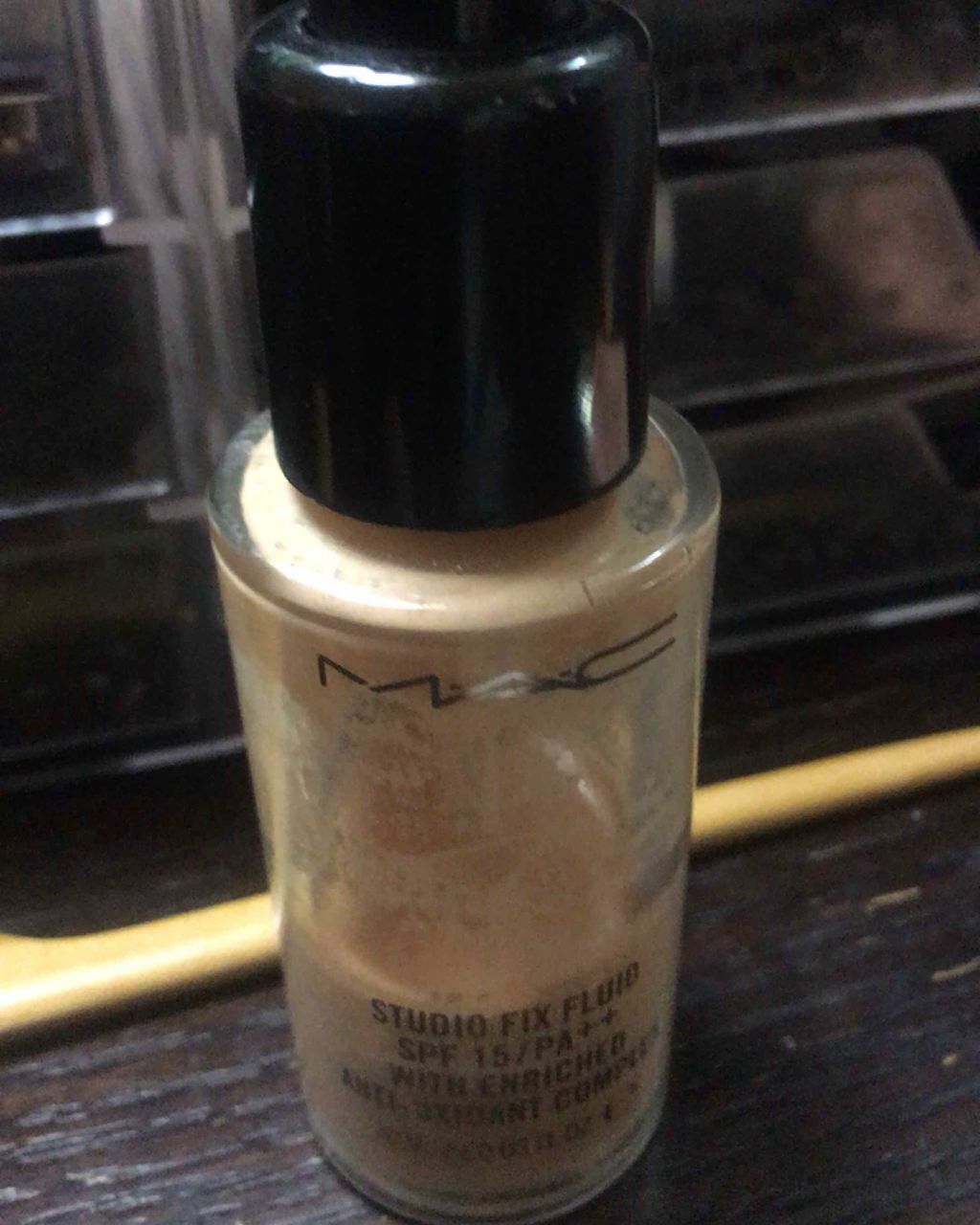スタジオフィックス フルイッド SPF 15/M・A・C/リキッドファンデーションを使ったクチコミ(3枚目)