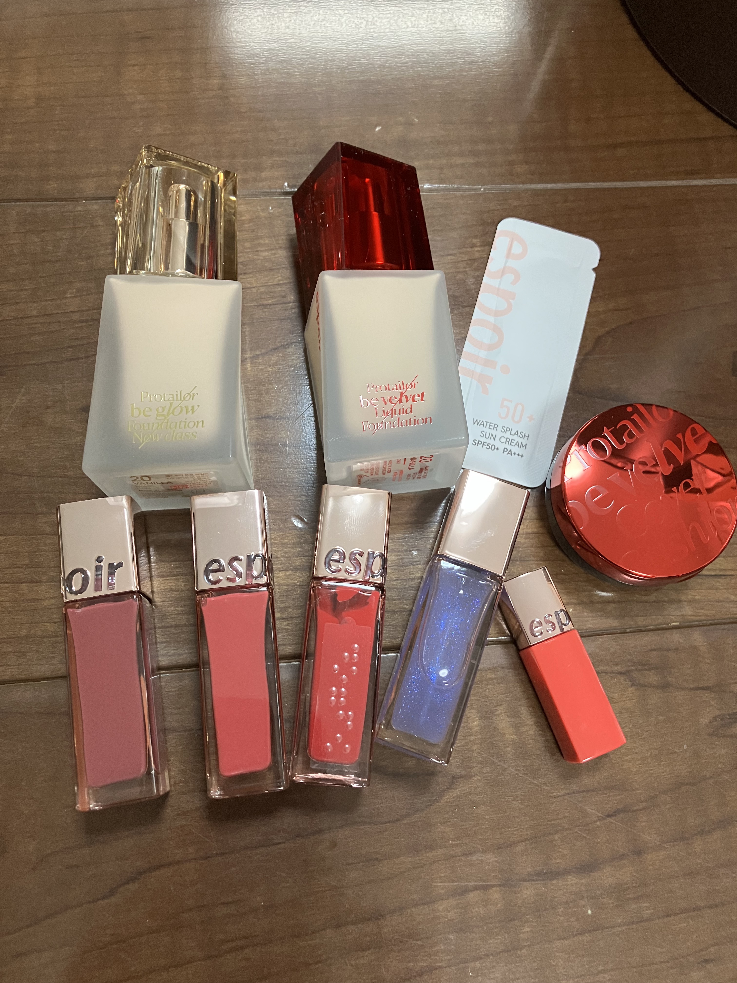 クチュールリップ ティントシャイン ピンクパンチ/espoir/リップティントを使ったクチコミ（1枚目）