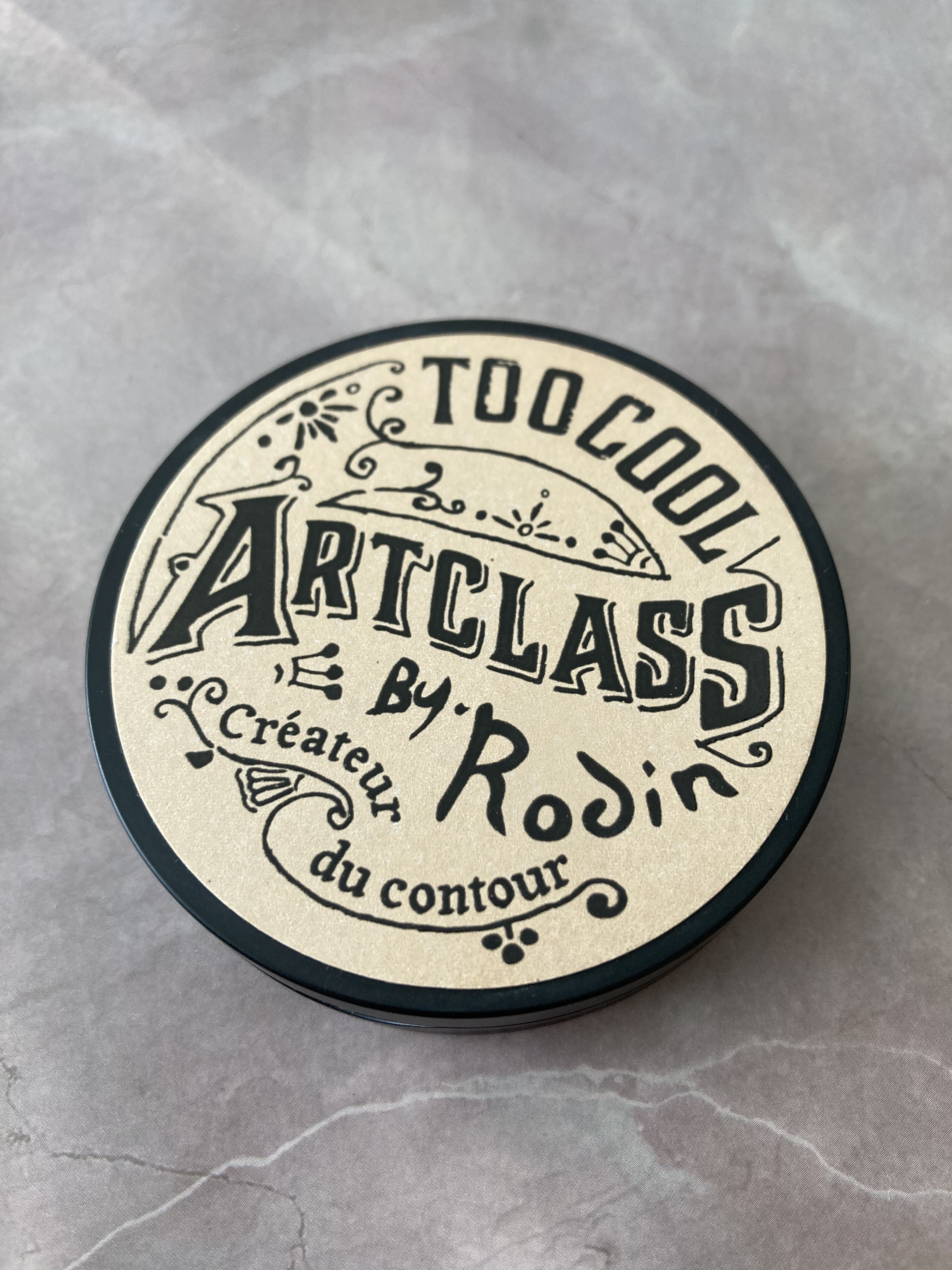 アートクラスバイロダン シェーディング 2 モダン/too cool for school/シェーディングを使ったクチコミ（1枚目）