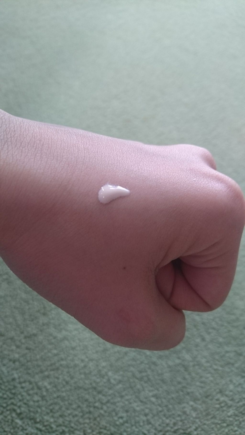 UVウルトラフィットベースN/CEZANNE/化粧下地を使ったクチコミ(2枚目)