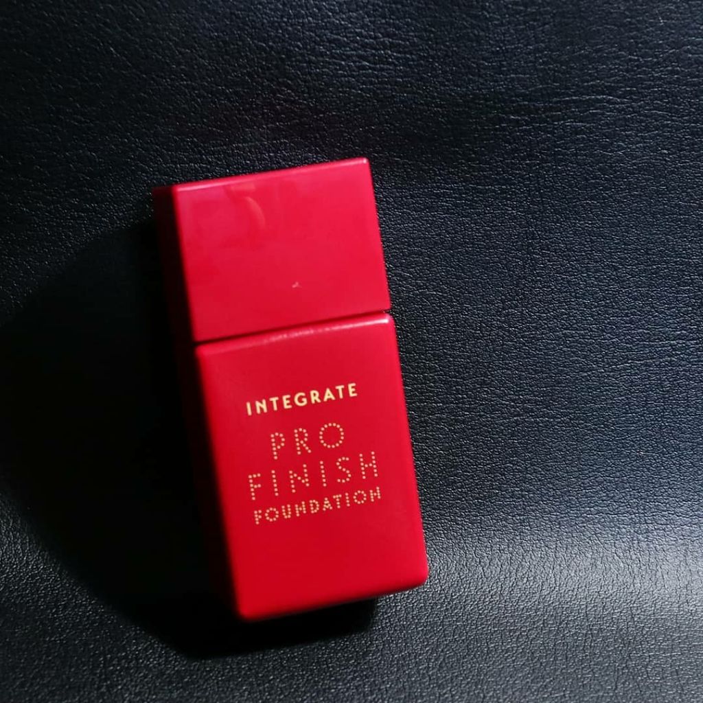 プロフィニッシュリキッド 透け感カラー100/インテグレート/リキッドファンデーションを使ったクチコミ（2枚目）
