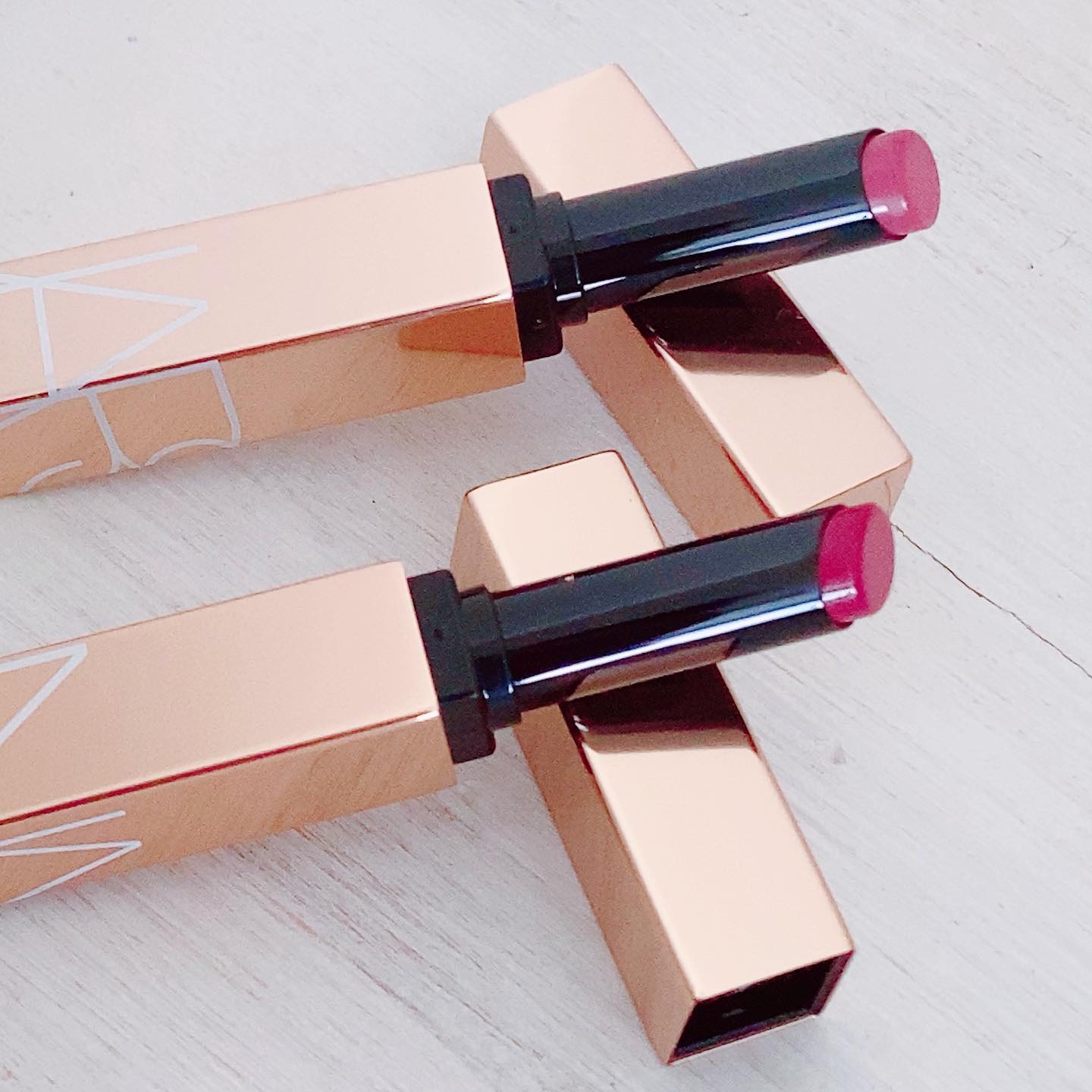 アフターグロー　センシュアルシャイン　リップスティック/NARS/口紅を使ったクチコミ（2枚目）