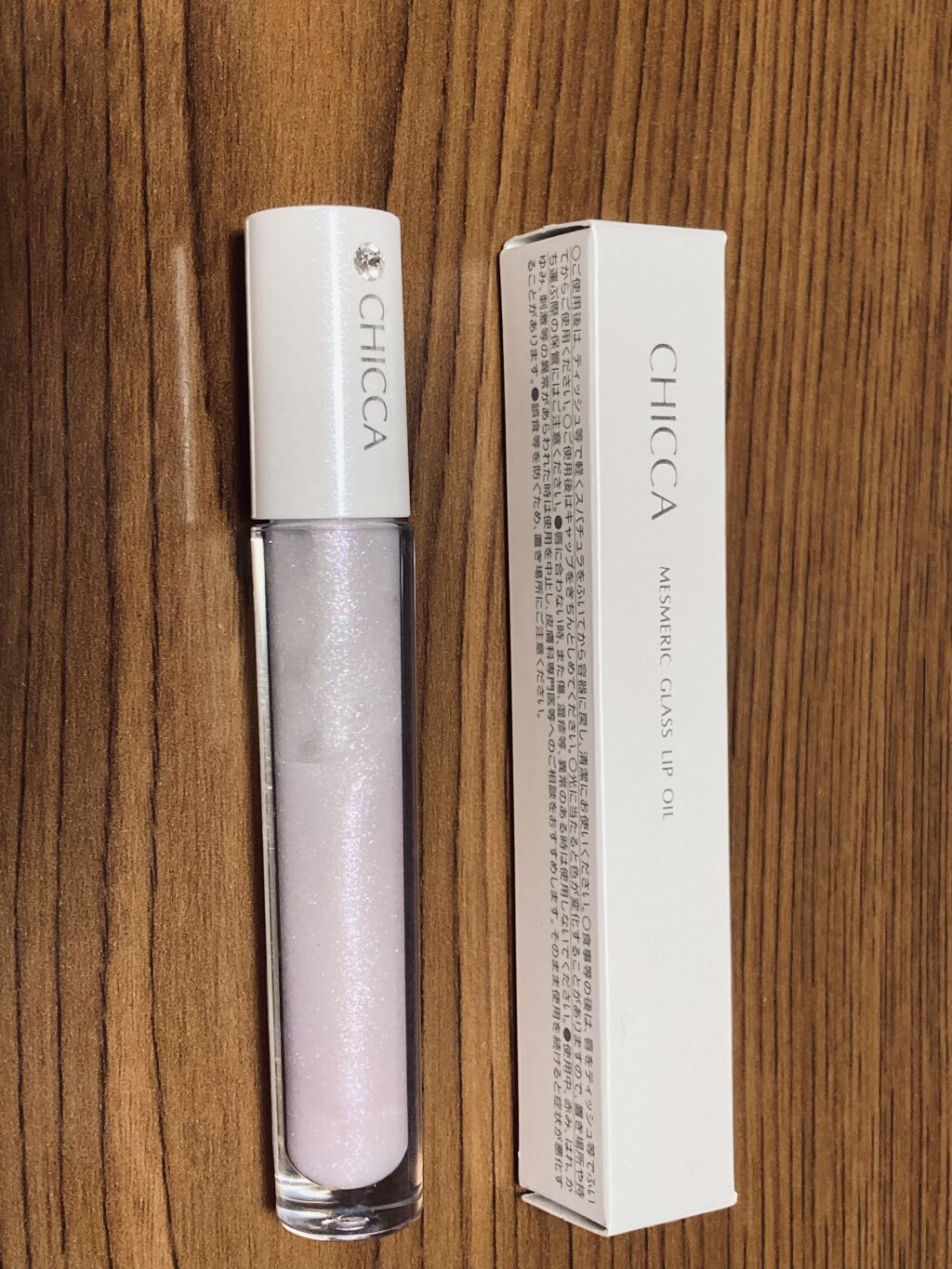 メスメリック グラスリップオイル/CHICCA/リップグロスを使ったクチコミ（1枚目）