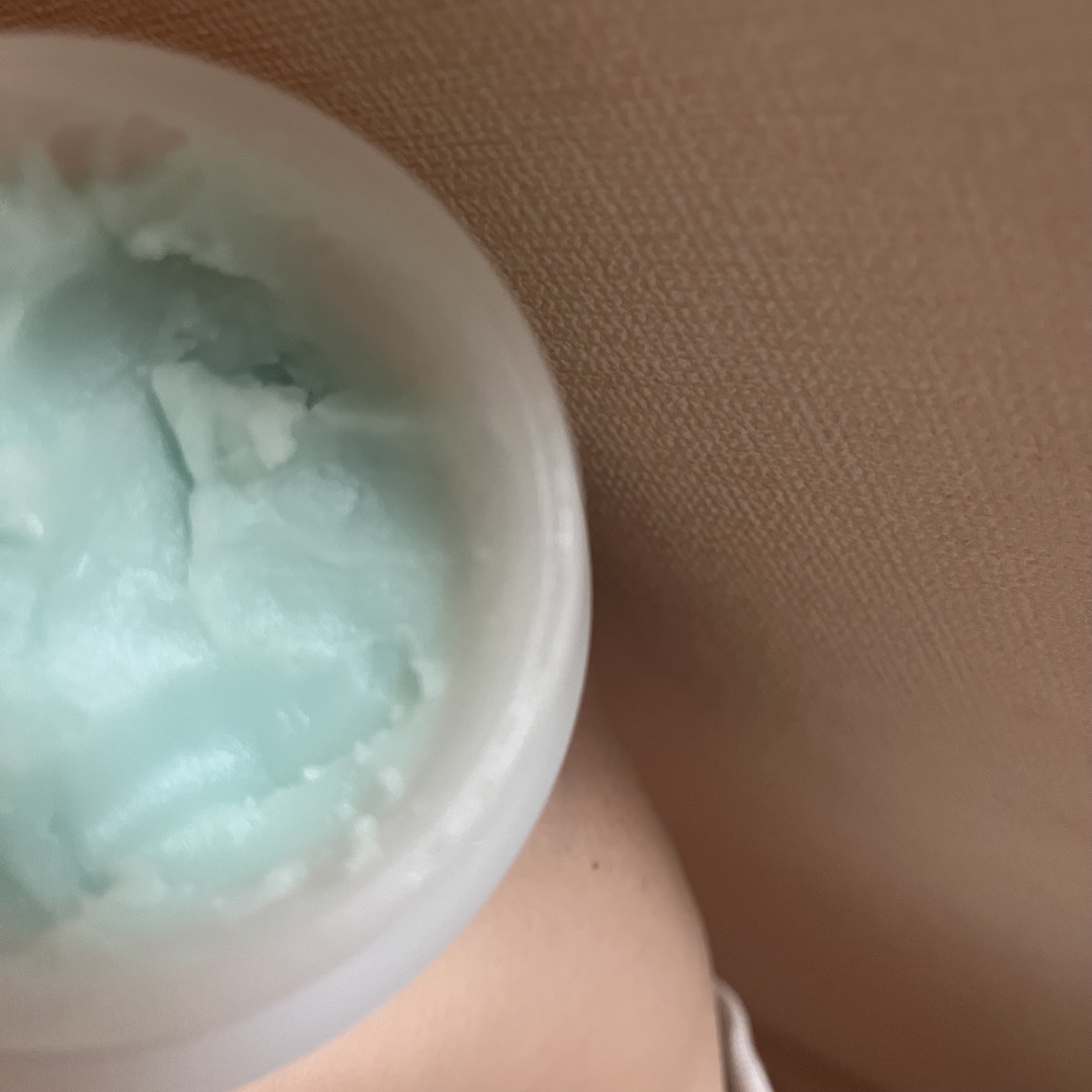 mgb skin シカクレンジングバームのクチコミ「
こんにちは〜〜🐻

最近は、このクレンジングバームを使用してるのですが、
使用後の肌がしっと.....」（3枚目）