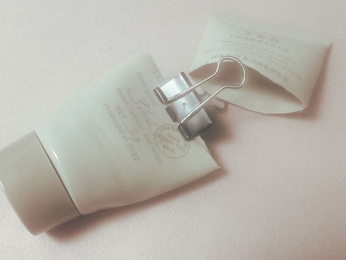 Standard Products by DAISO  ハンドエッセンス