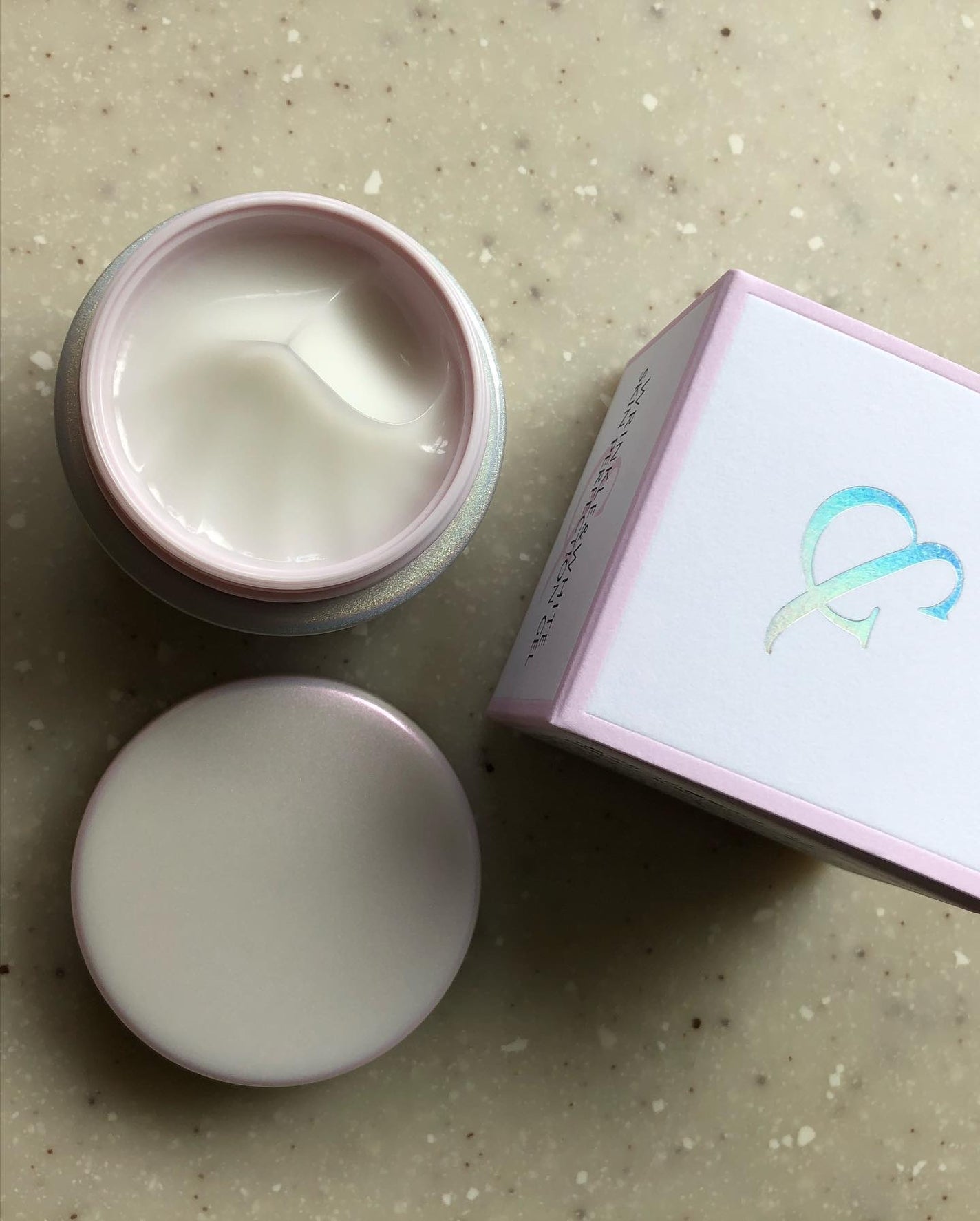 リンクル&ホワイト スキンパーフェクション ジェル/ミキモト コスメティックス/オールインワン化粧品を使ったクチコミ(2枚目)