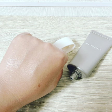 ぷえら on LIPS 「#キユートピア#ハンデコルテ使ってみました🙌手と首周り専用の#..」(5枚目)