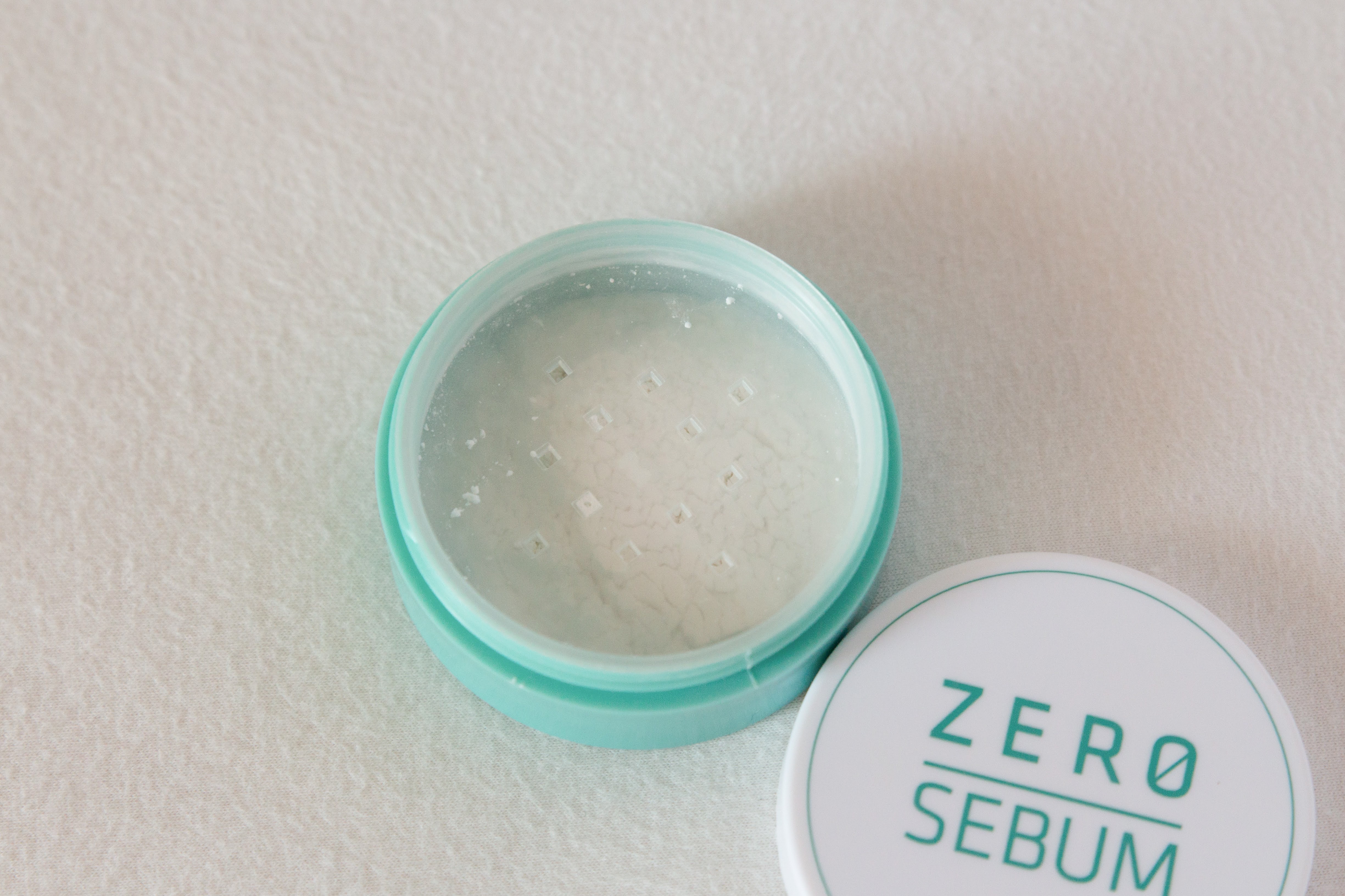 Zセバムドライングパウダー/ETUDE/フェイスパウダーを使ったクチコミ（3枚目）