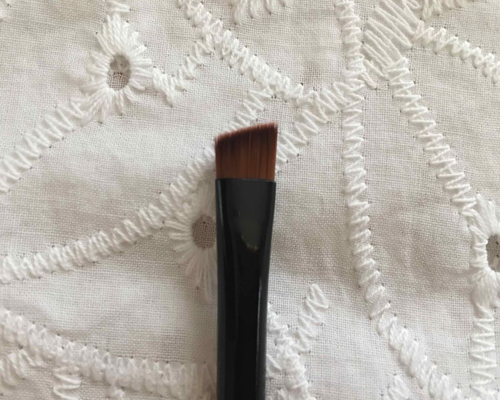 アイライナーブラシ/エトヴォス/メイクブラシを使ったクチコミ(2枚目)