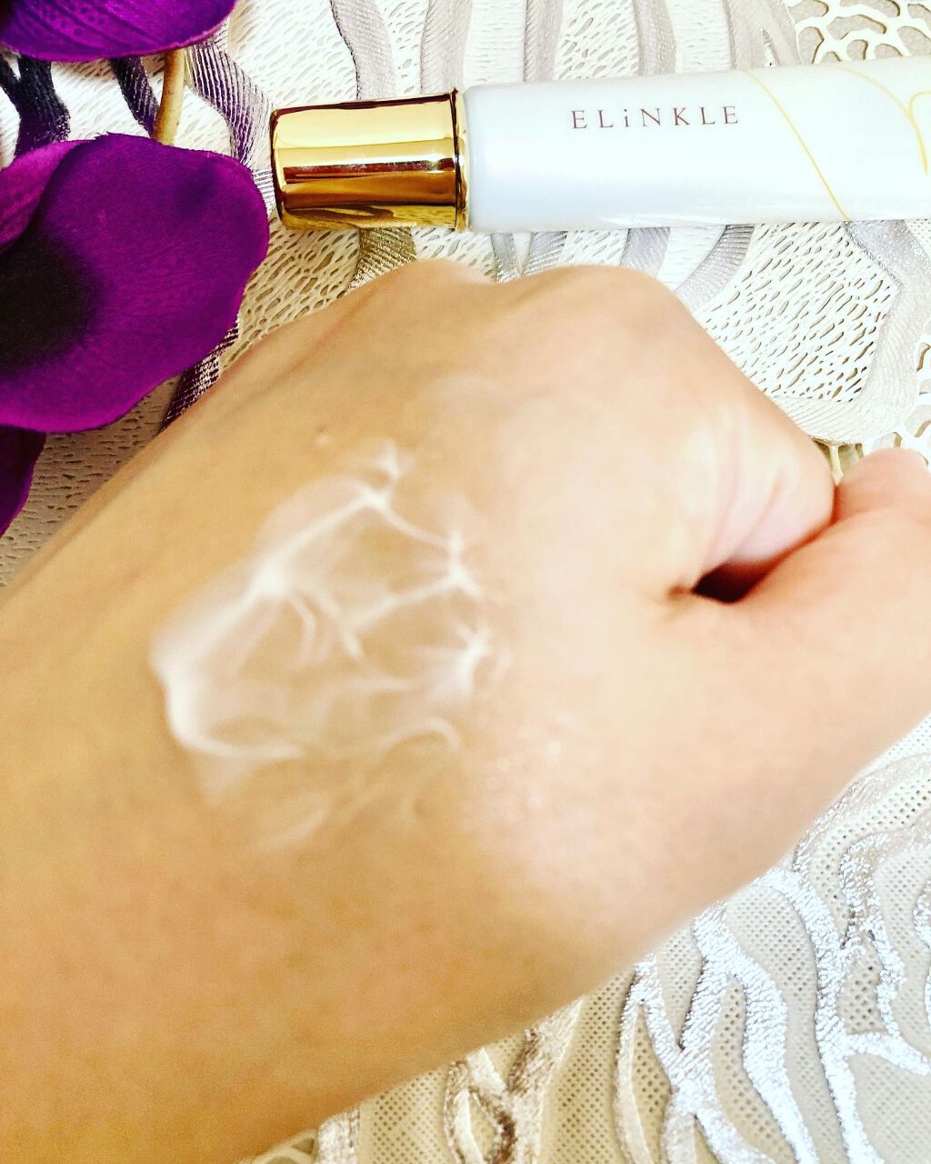 エリンクル/株式会社フロンティア/フェイスクリームを使ったクチコミ（3枚目）