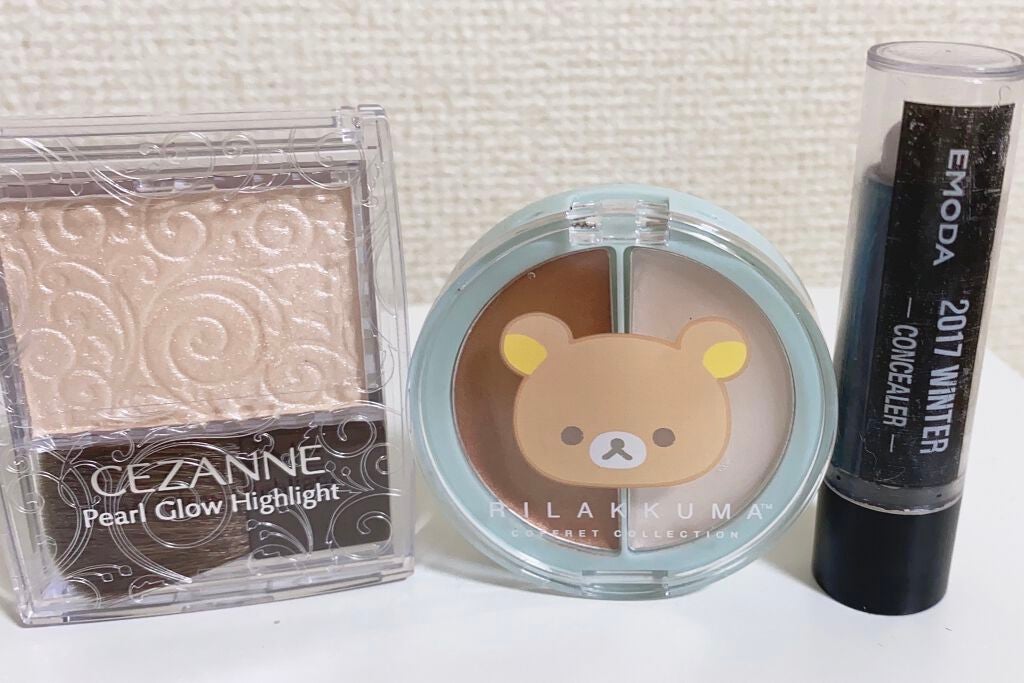 YUKI on LIPS 「手元にある3つのハイライトっぽいものを比較!!①右4年前に買っ..」(1枚目)