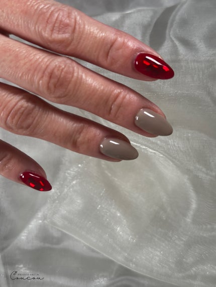 #ジェルネイル,#バレンタインネイル,#ハートネイル,#ハート埋め込みネイルのネイルデザイン