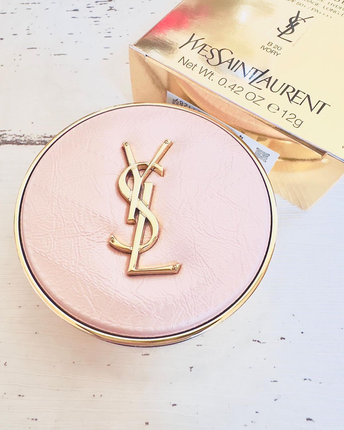 ラディアント タッチ グロウパクト B20/YVES SAINT LAURENT BEAUTE/クッションファンデーションを使ったクチコミ（1枚目）