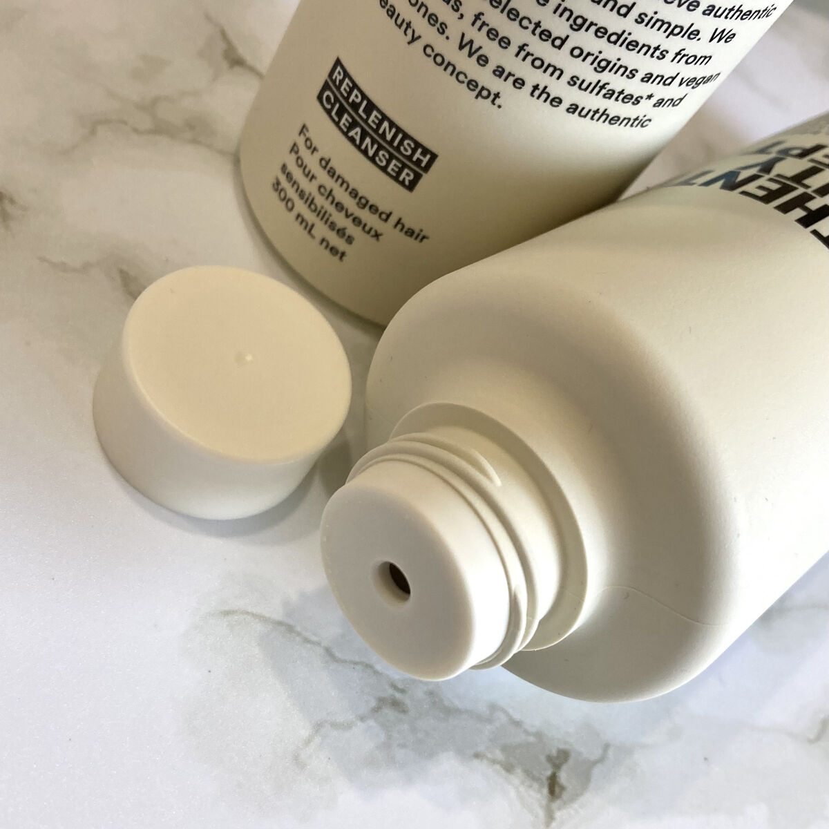 リプレニッシュ シャンプー／コンディショナー/AUTHENTIC BEAUTY CONCEPT/サロンシャンプーを使ったクチコミ（2枚目）