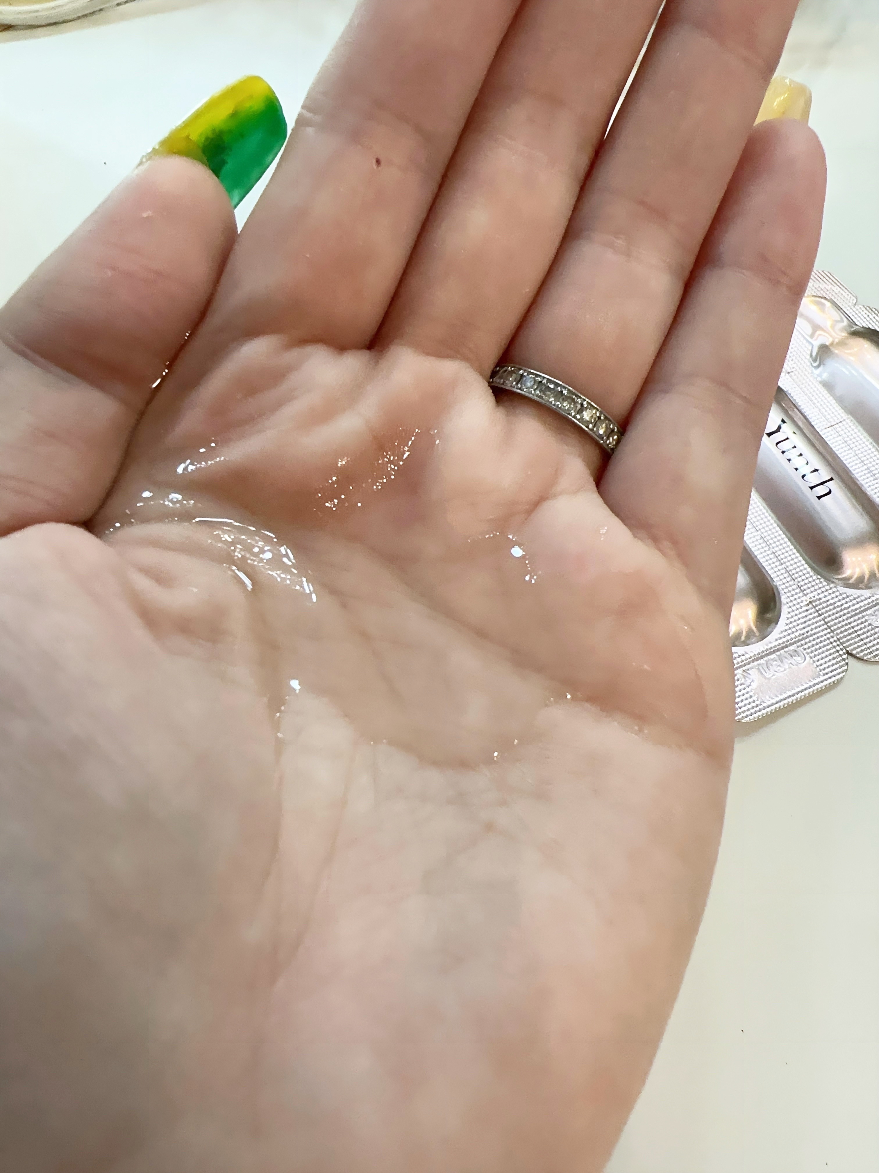 生VC美白美容液/Yunth/美容液を使ったクチコミ（2枚目）