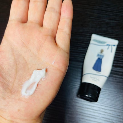 ハンド&ボディクリーム スカートのきぶん/マーガレット・ジョセフィン/ハンドクリームを使ったクチコミ(2枚目)