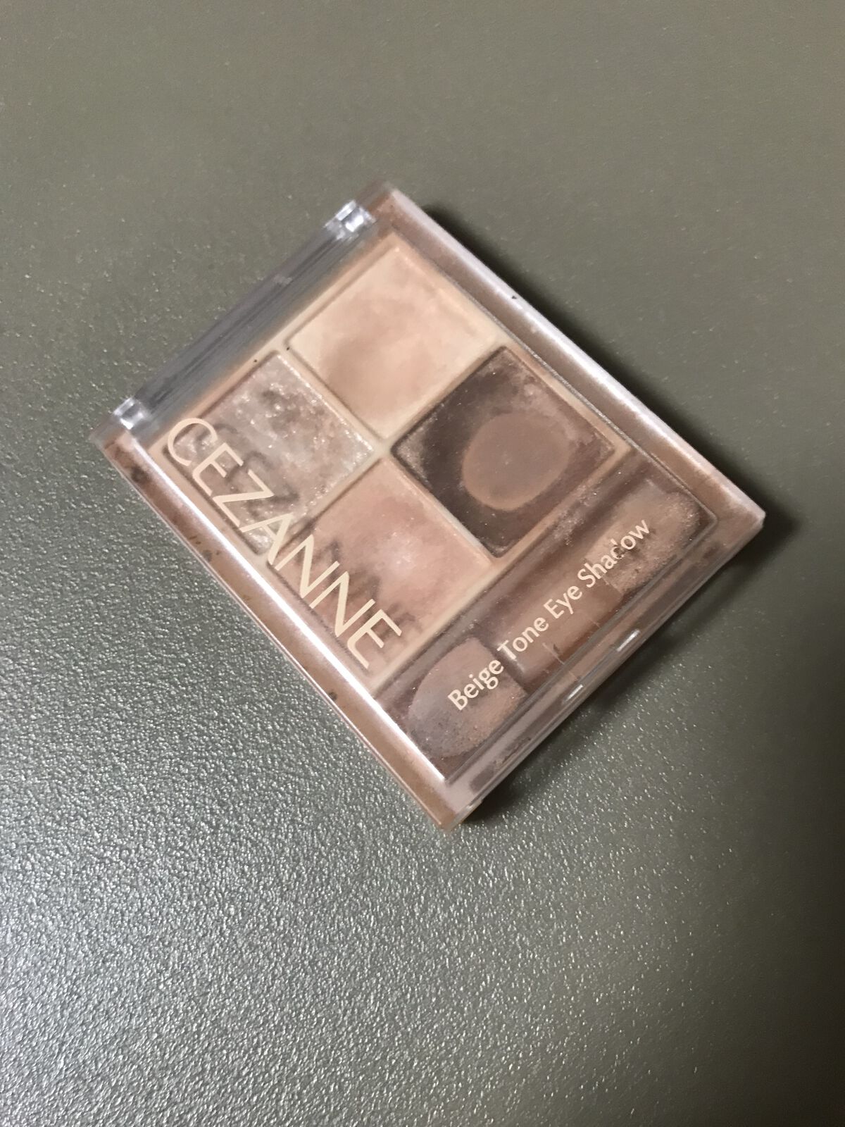 ベージュトーンアイシャドウ/CEZANNE/アイシャドウパレットを使ったクチコミ（1枚目）