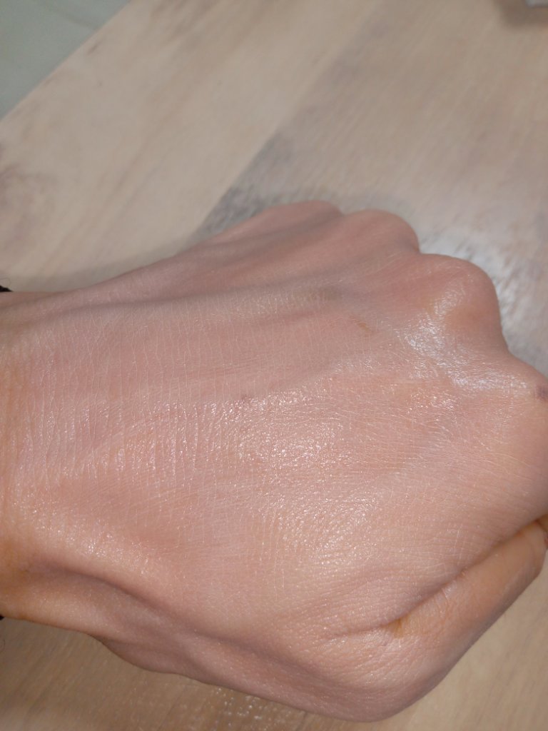 スーパーサンシールド ブライトヴェール 01 ピンクベージュ/ACSEINE/化粧下地を使ったクチコミ（3枚目）