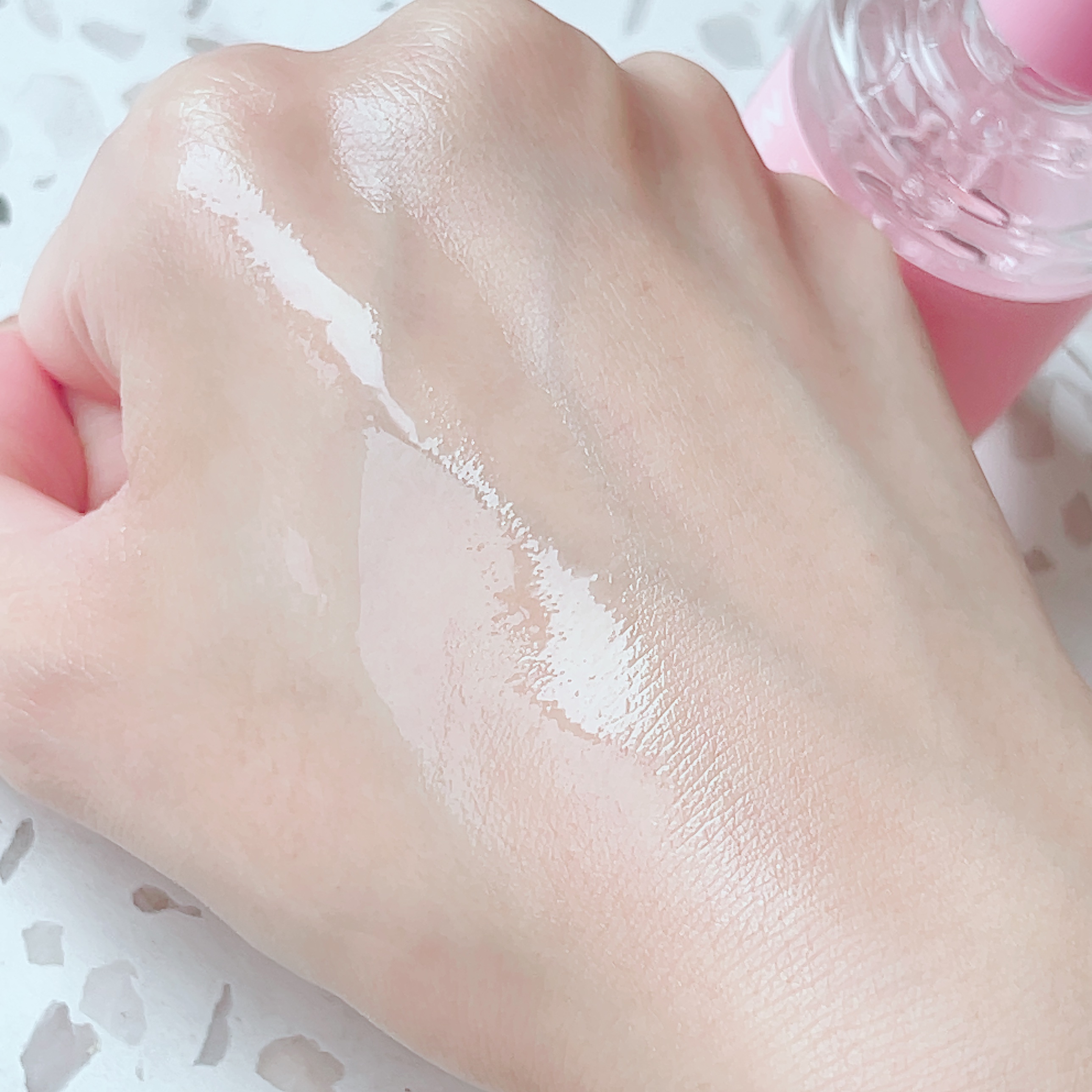 ピンクアロエムチンセラム/APRILSKIN/美容液を使ったクチコミ（2枚目）