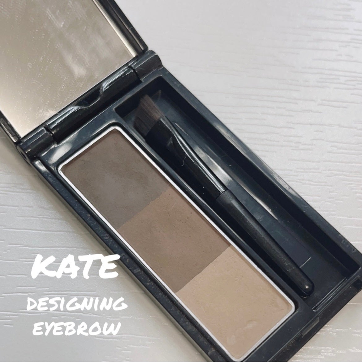 ケイト デザイニングアイブロウ3D/KATE/パウダーアイブロウを使ったクチコミ(1枚目)