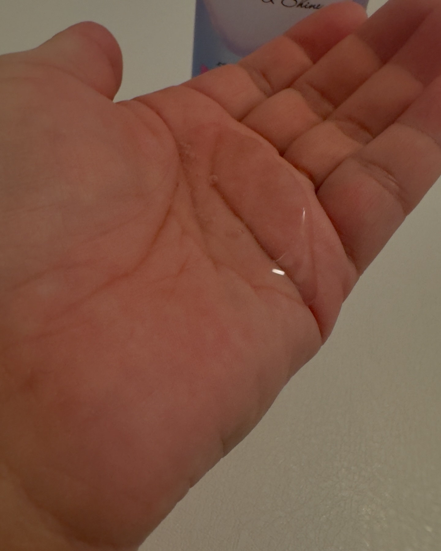 ラックス バスグロウ リペア＆シャイン ヘアブースター/LUX/洗い流すヘアトリートメントを使ったクチコミ（2枚目）