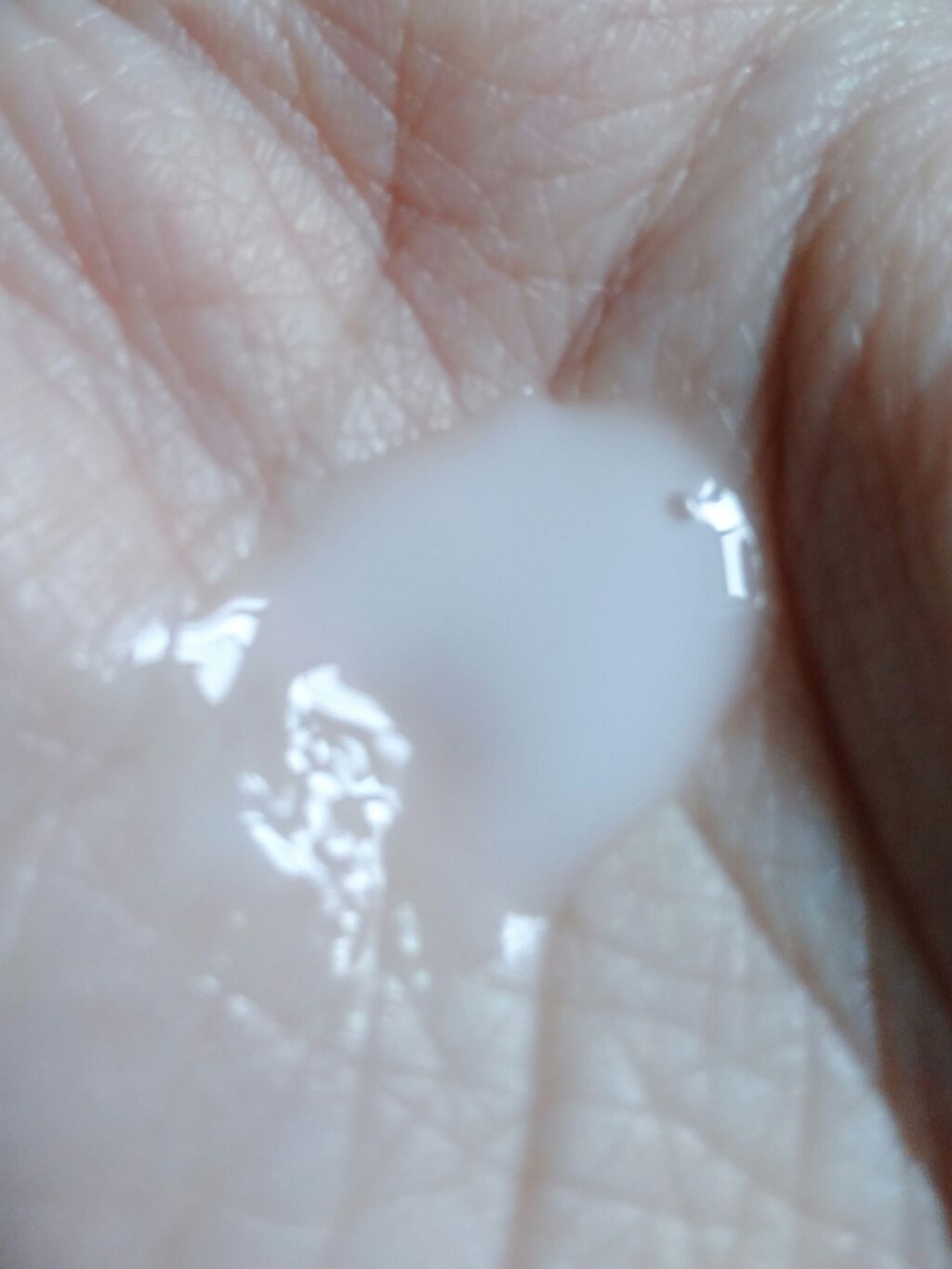 とろんと濃ジェル 薬用美白 N/なめらか本舗/オールインワン化粧品を使ったクチコミ（3枚目）