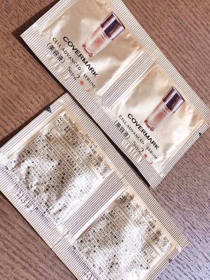 COVERMARK セルアドバンスト セラム WS のクチコミ「◎こっくりクリームに近いテクスチャー
◎もっちりツヤ感のある仕上がり
✼••┈┈••✼••┈.....」(1枚目)