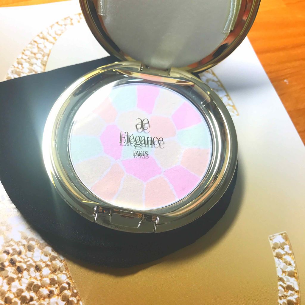 ラ プードル オートニュアンス/Elégance/プレストパウダーを使ったクチコミ(1枚目)