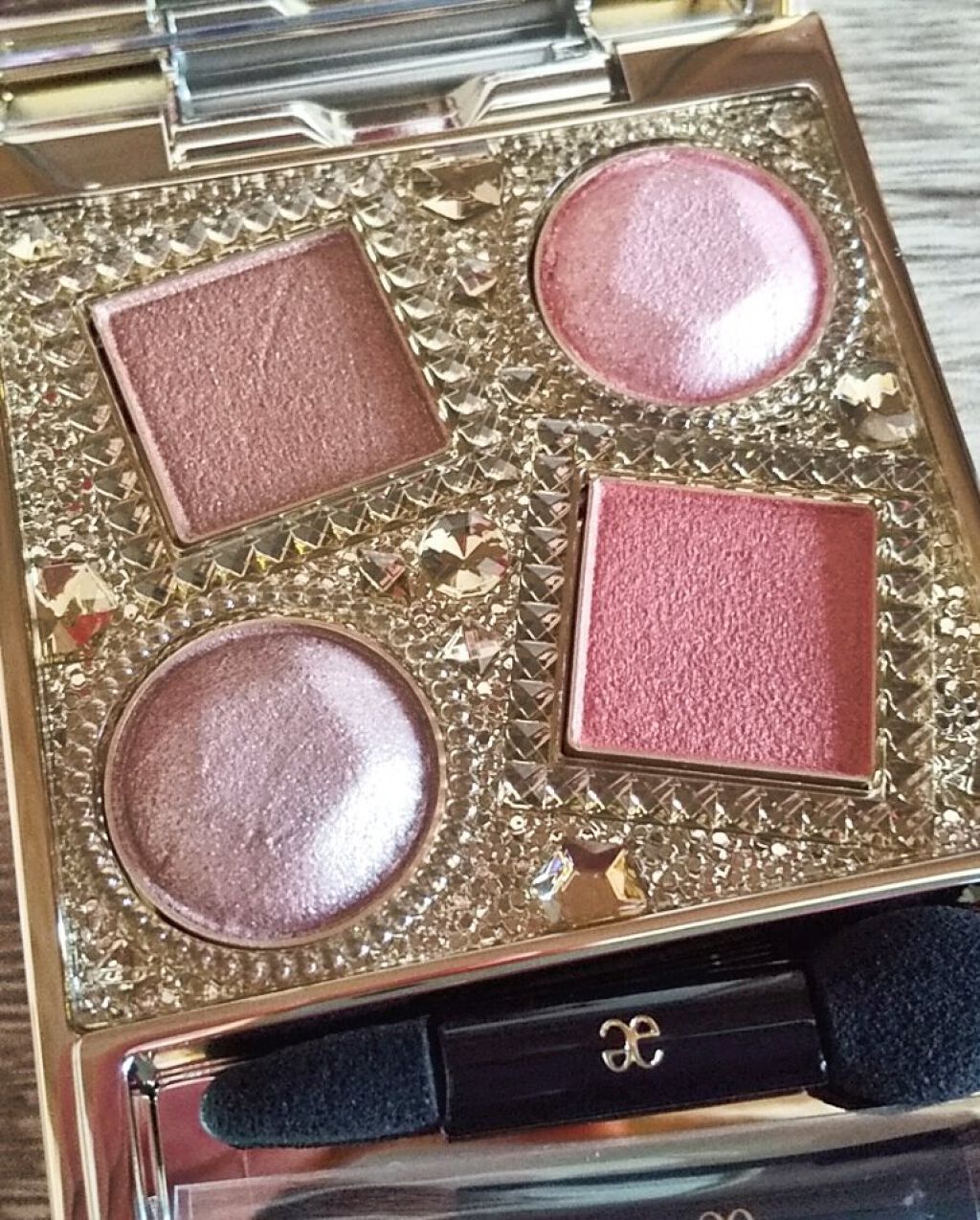 エレガンス ヌーヴェル アイズ/Elégance/アイシャドウパレットを使ったクチコミ（2枚目）