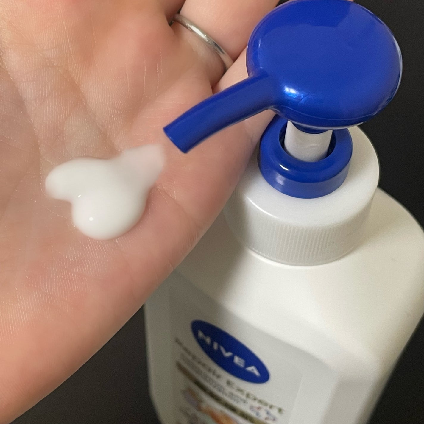 ニベア リペアエキスパート 薬用ボディミルク 乾燥肌用/ニベア/ボディミルクを使ったクチコミ(3枚目)