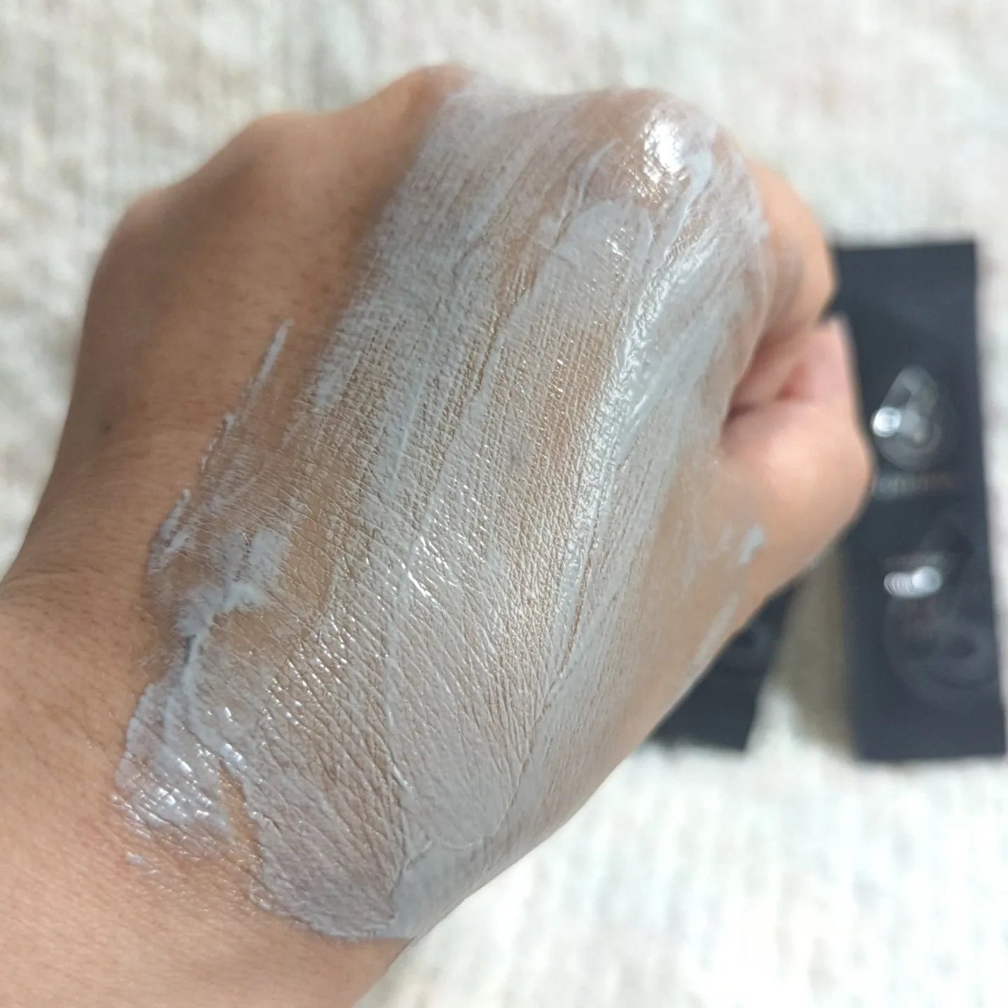 漆黒ミネラルパウダーウォッシュ/fonskin/洗顔パウダーを使ったクチコミ(8枚目)